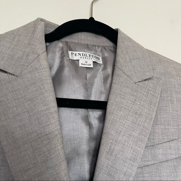 Pendleton Gray Womens Suit Coat or Blazer Size 10P - Picture 7 of 7